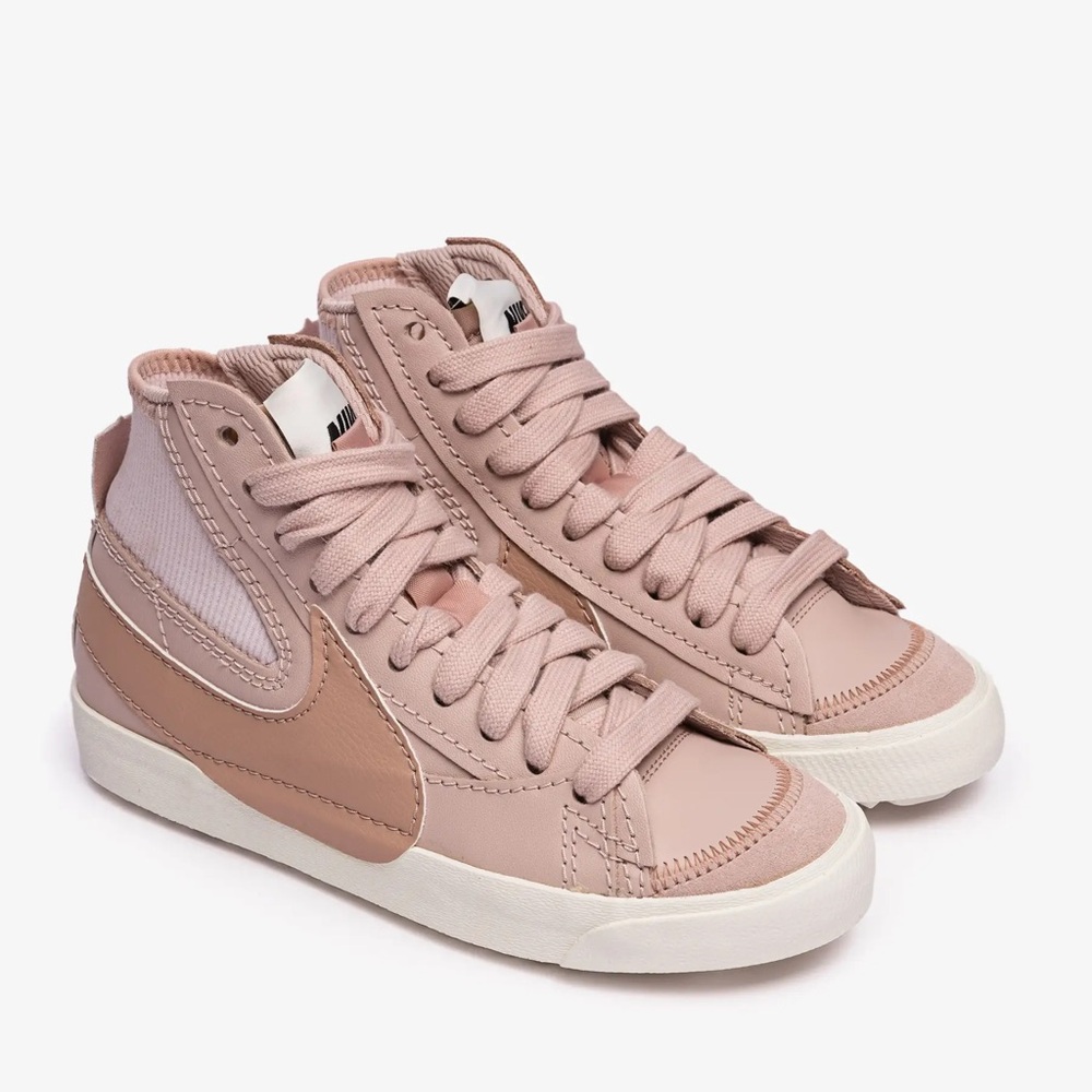 Nike Blazer Mid 77’ Jumbo Pink Oxford. Women’s 8.5